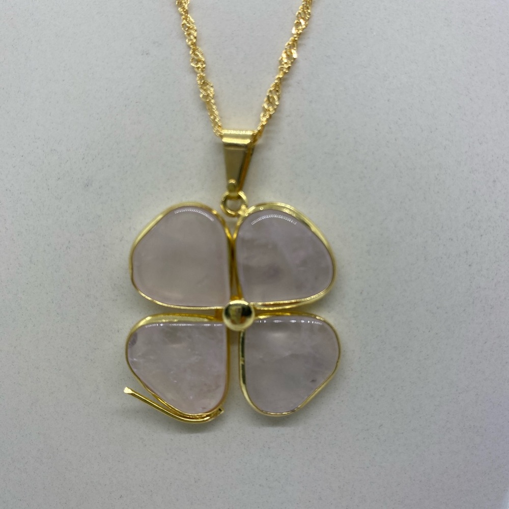 4 Leaf Clover Shamrock Rose Quartz with 10in chain